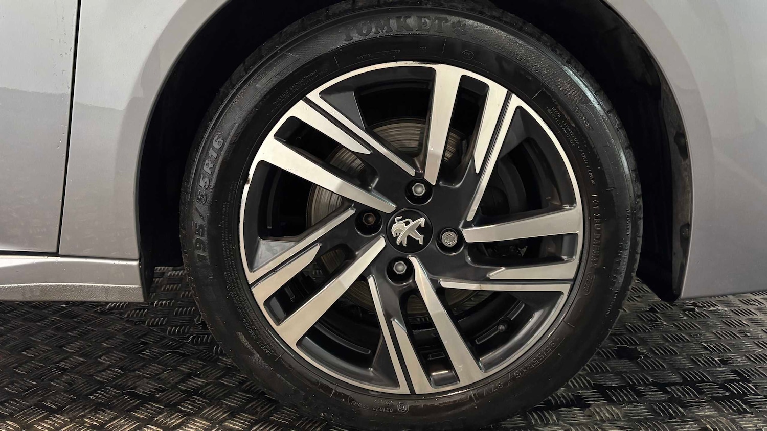 Used Peugeot 208 2023 for sale - 77472619: Photo 10