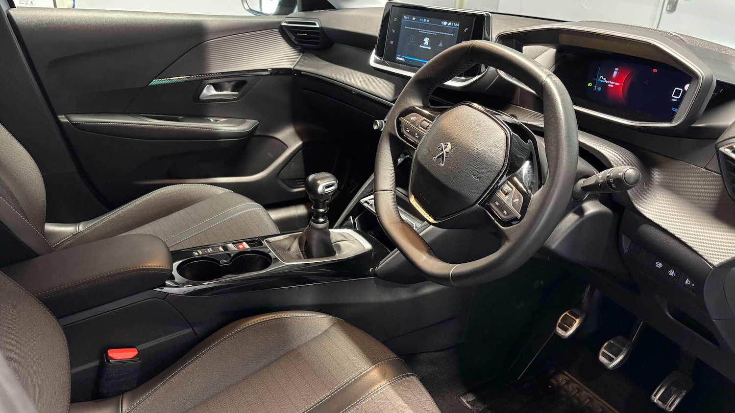 Used Peugeot 208 2023 for sale - 77472619: Photo 13