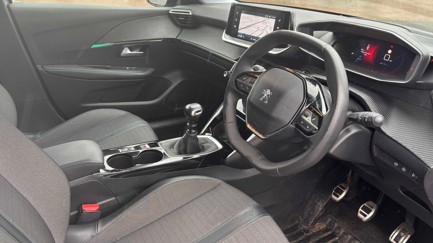 Used Peugeot 208 2023 for sale - 77472619: Photo 6