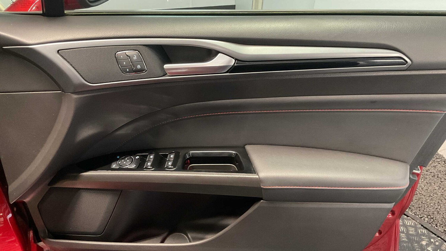 Used Ford Mondeo 2018 for sale - 77334007: Photo 15