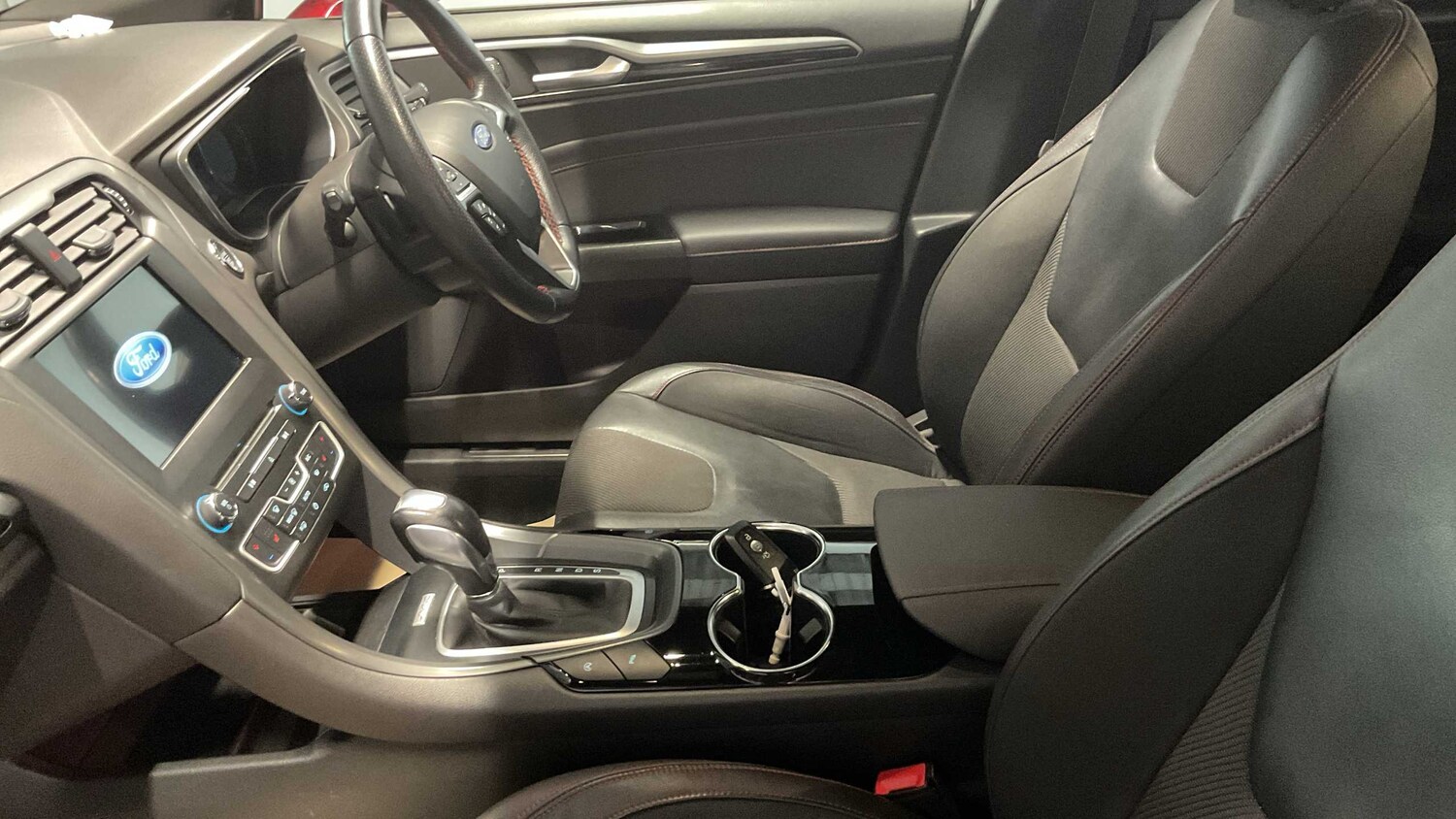 Used Ford Mondeo 2018 for sale - 77334007: Photo 24