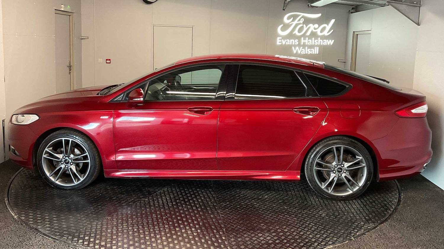 Used Ford Mondeo 2018 for sale - 77334007: Photo 4