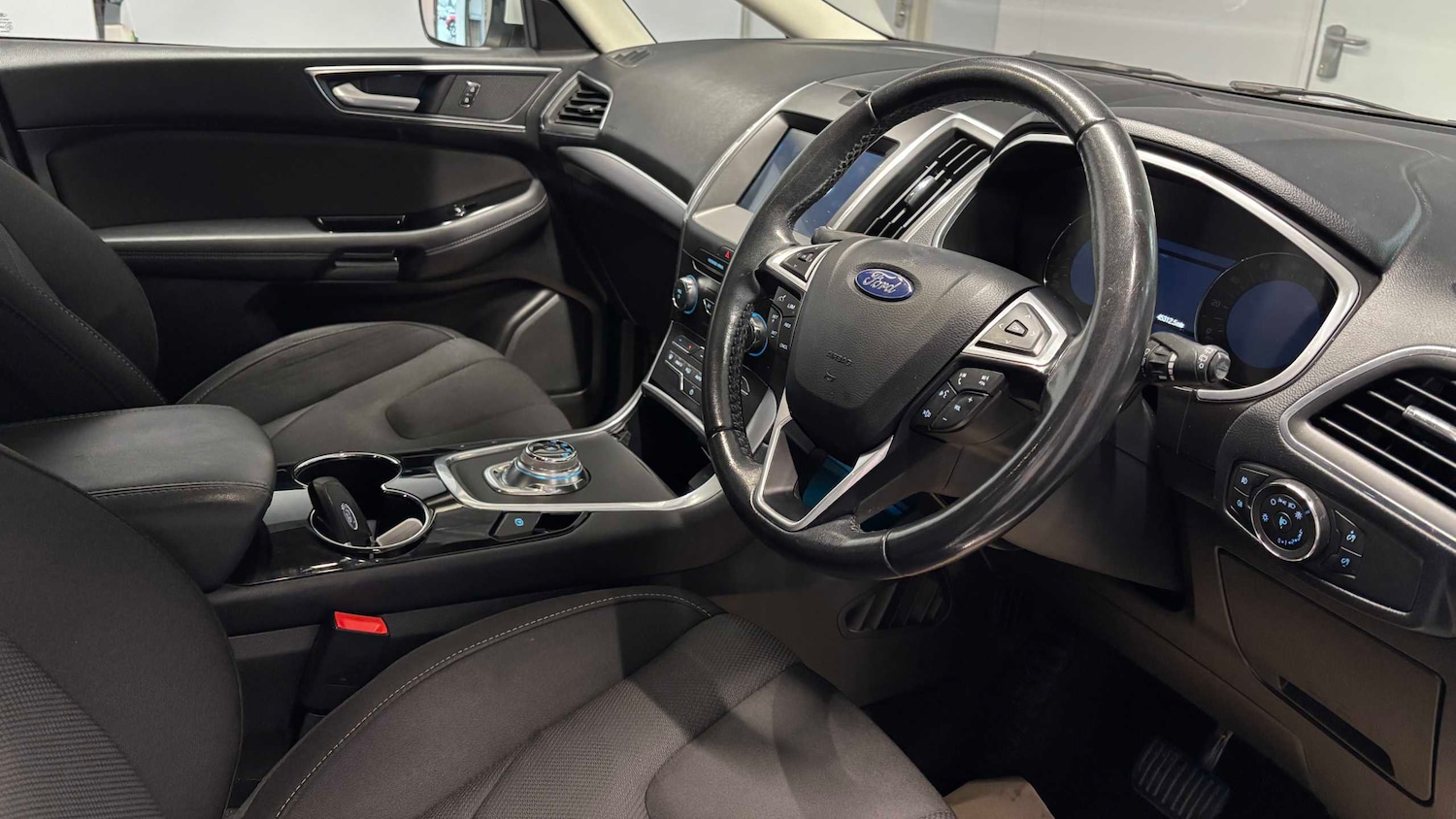 Used Ford S-Max 2018 for sale - 76125893: Photo 13