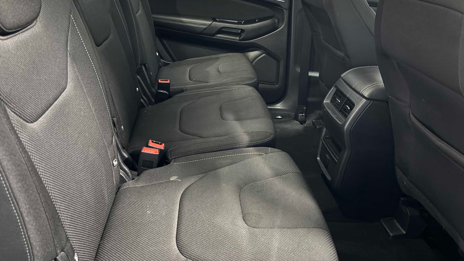 Used Ford S-Max 2018 for sale - 76125893: Photo 23