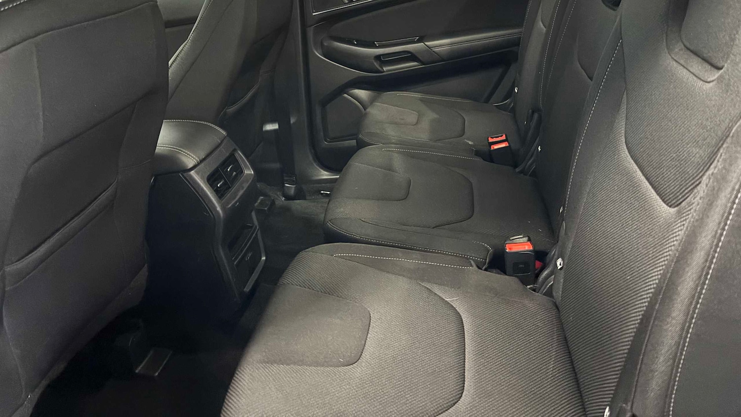 Used Ford S-Max 2018 for sale - 76125893: Photo 26