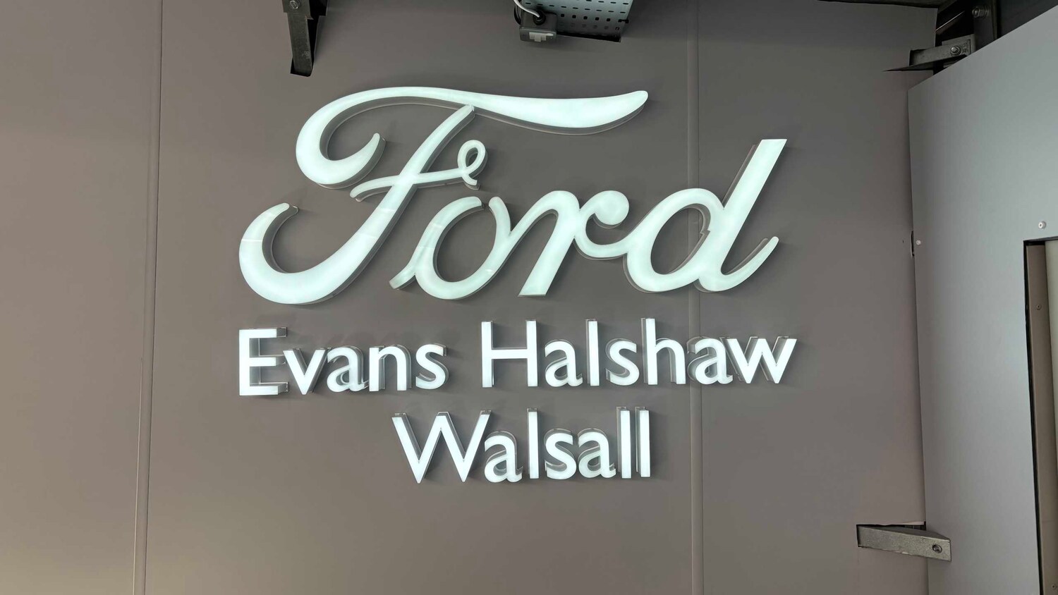 Used Ford S-Max 2018 for sale - 76125893: Photo 32