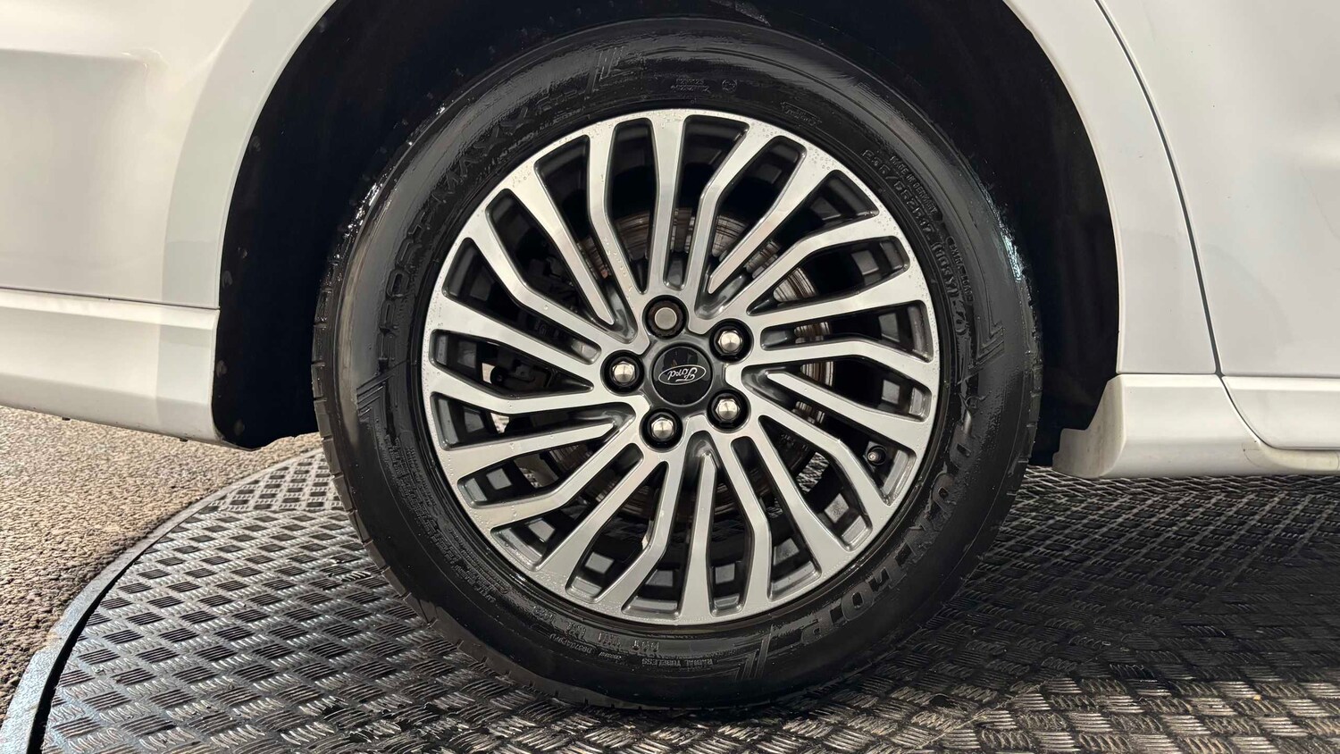 Used Ford S-Max 2018 for sale - 76125893: Photo 9