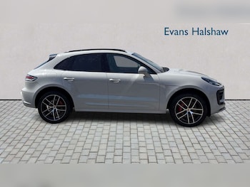Used Porsche Macan 2023 for sale - 78732494: Photo