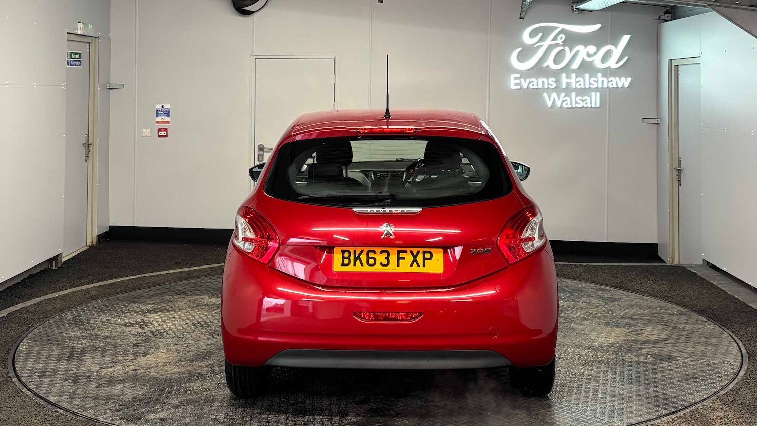 Used Peugeot 208 2013 for sale - 77686408: Photo 6