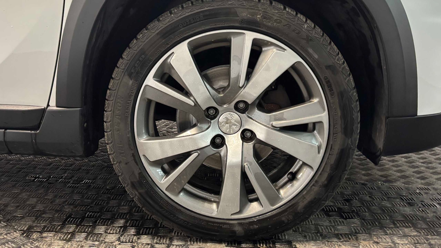 Used Peugeot 2008 2018 for sale - 77472693: Photo 10