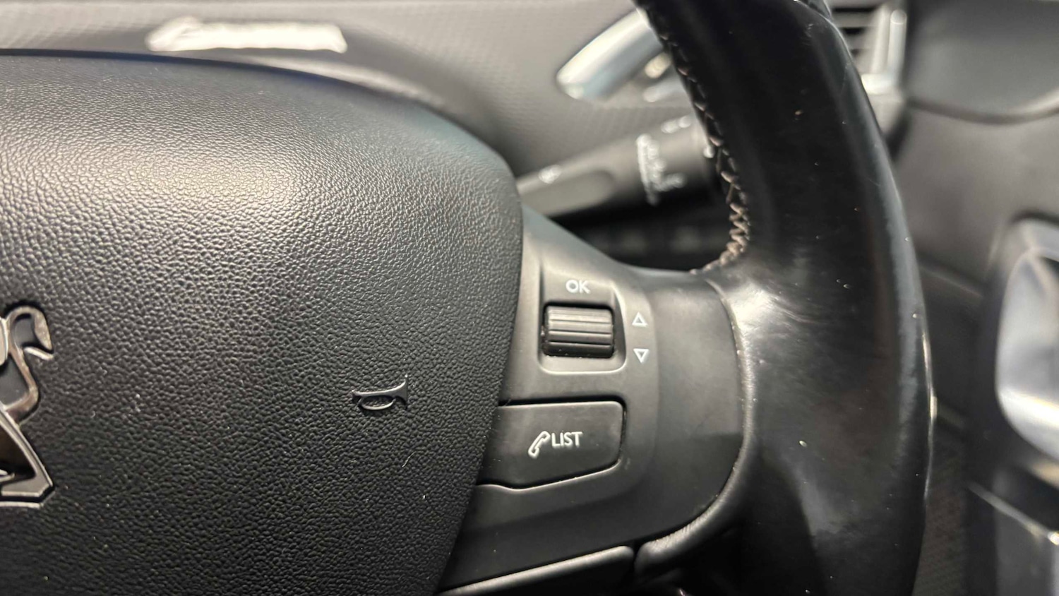 Used Peugeot 2008 2018 for sale - 77472693: Photo 17