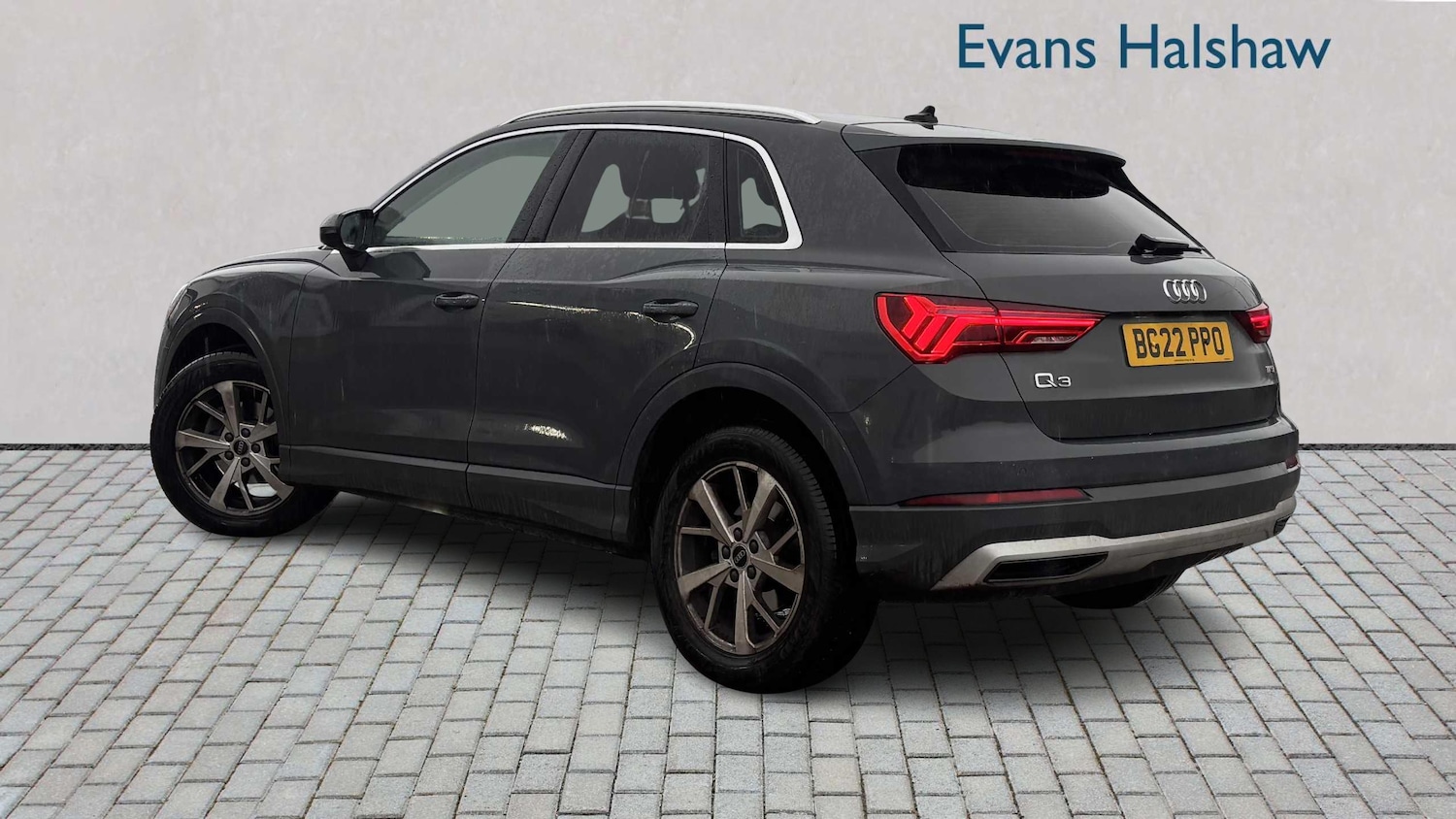 Used Audi Q3 2022 for sale - 76955220: Photo 2