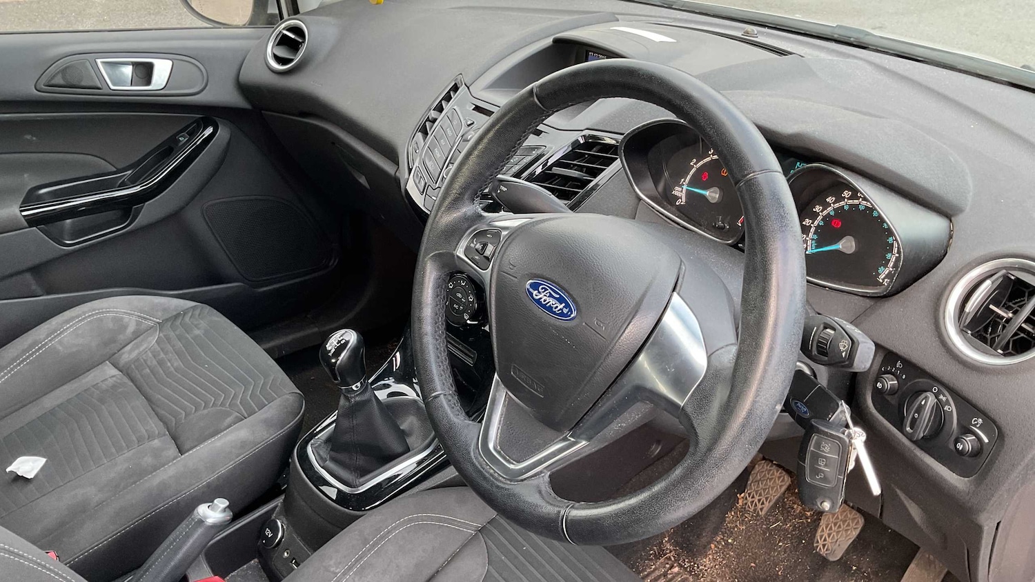 Used Ford Fiesta 2015 for sale - 76401285: Photo 6