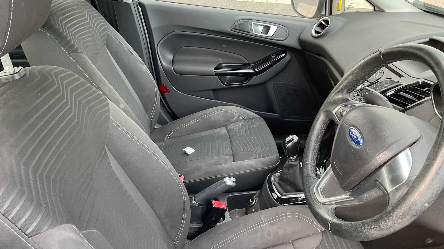 Used Ford Fiesta 2015 for sale - 76401285: Photo 7