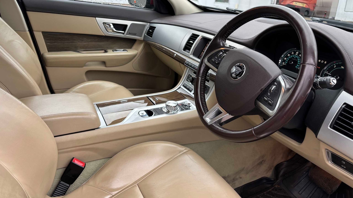 Used Jaguar XF 2014 for sale - 76789204: Photo 6