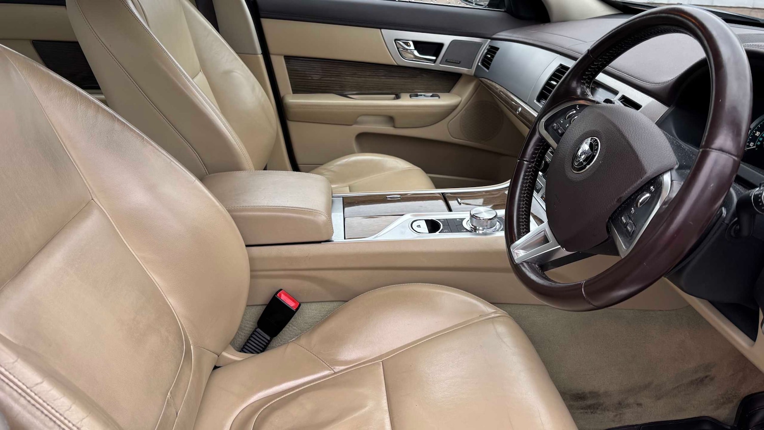 Used Jaguar XF 2014 for sale - 76789204: Photo 7