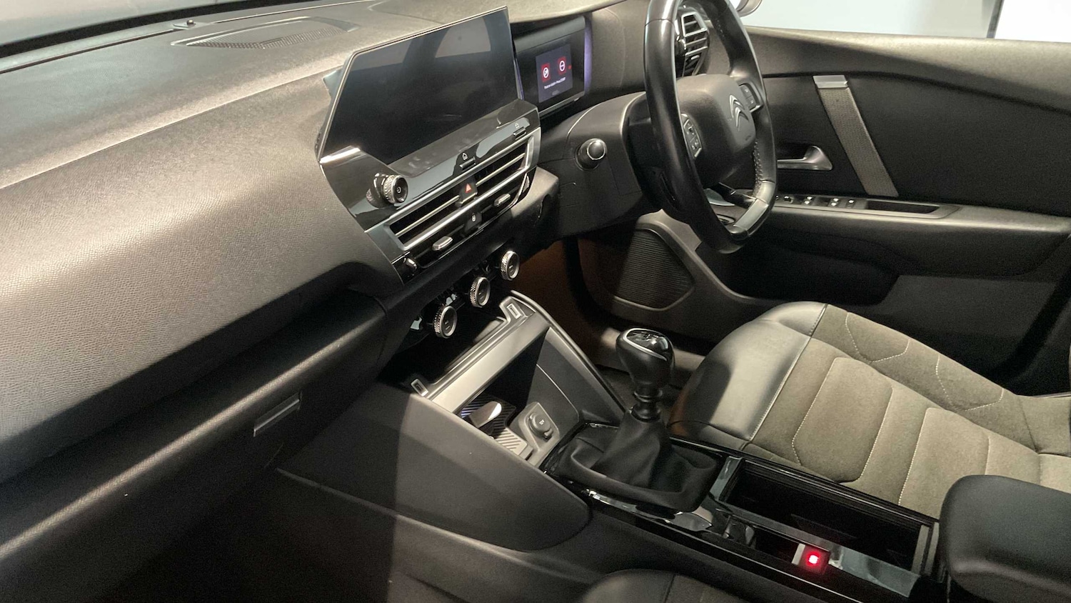 Used Citroen C4 2021 for sale - 76125825: Photo 21