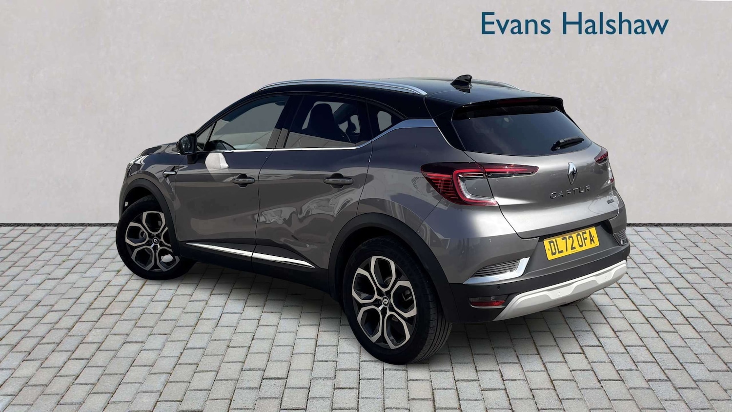 Used Renault Captur 2023 for sale - 78173590: Photo 2