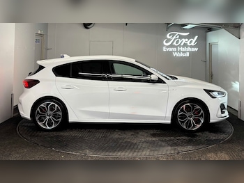 Used Ford Focus 2025 for sale - 77741024: Photo