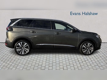 Used Peugeot 5008 2020 for sale - 76624649: Photo