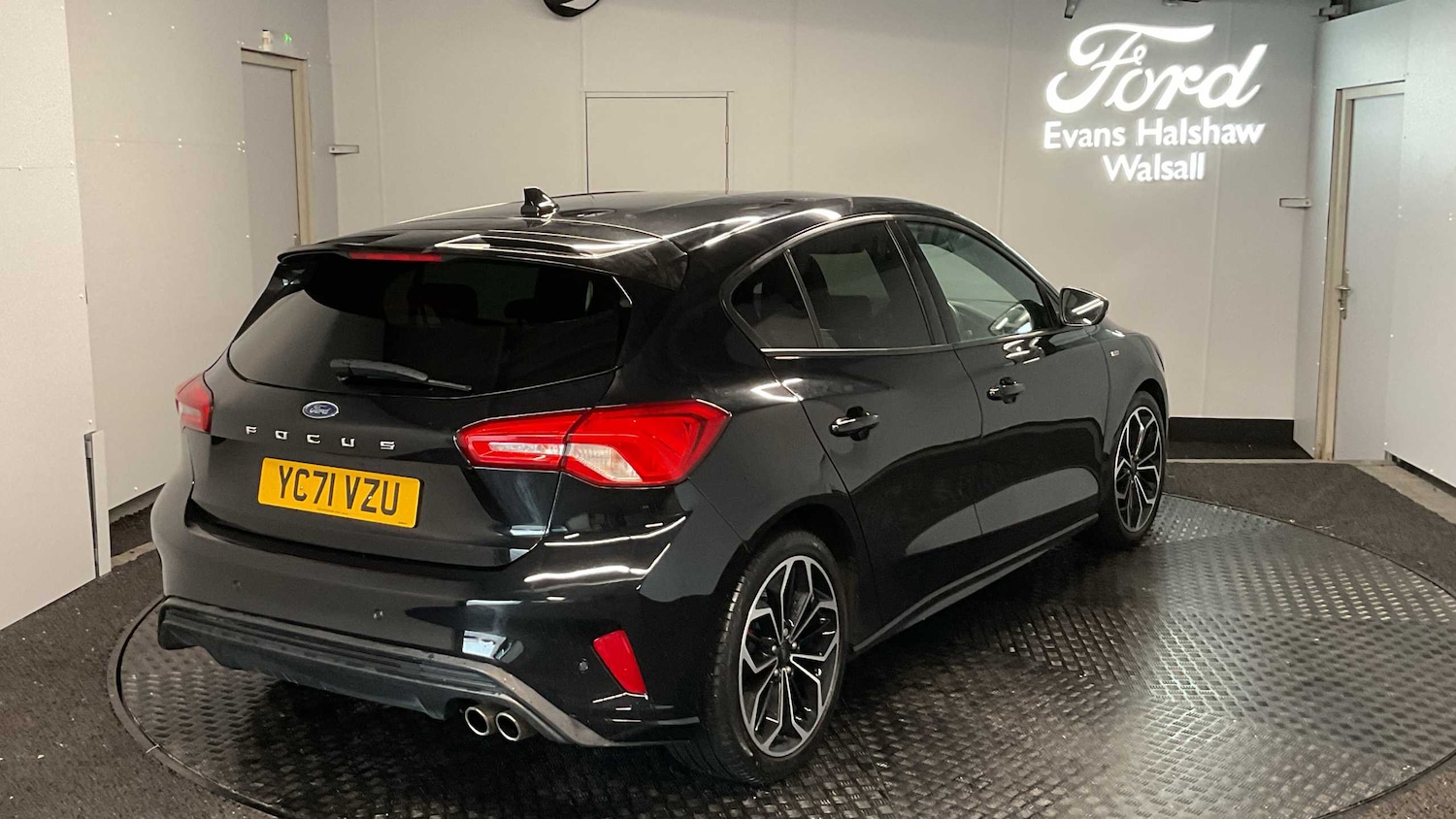 Used Ford Focus 2021 for sale - 76610469: Photo 7