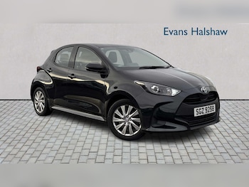 Used Toyota Yaris 2022 for sale - 76732392: Photo