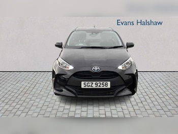 Used Toyota Yaris 2022 for sale - 76732392: Photo