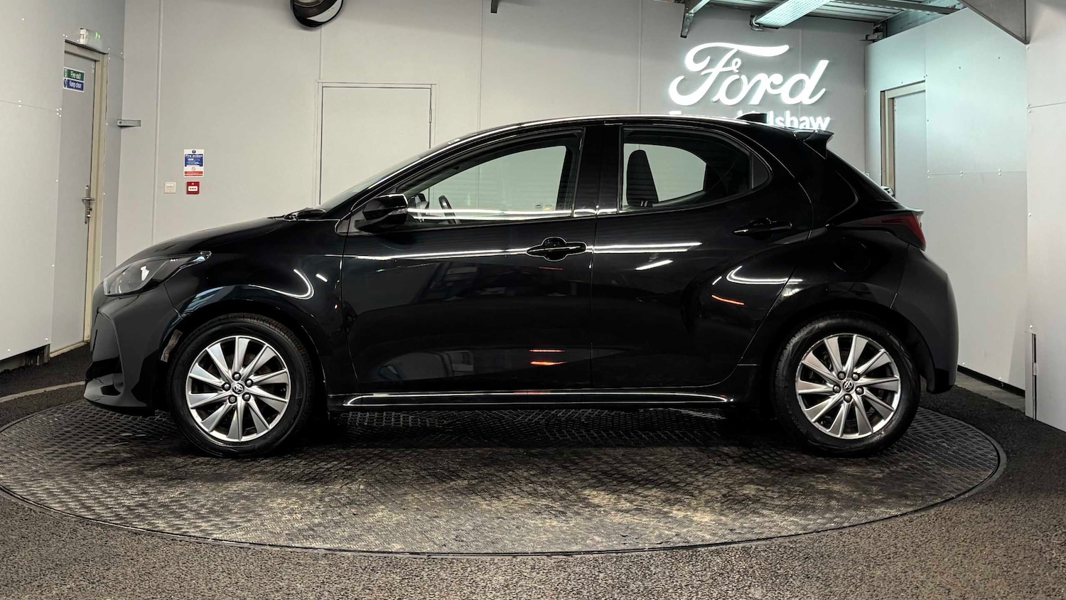 Used Toyota Yaris 2022 for sale - 76732392: Photo 8