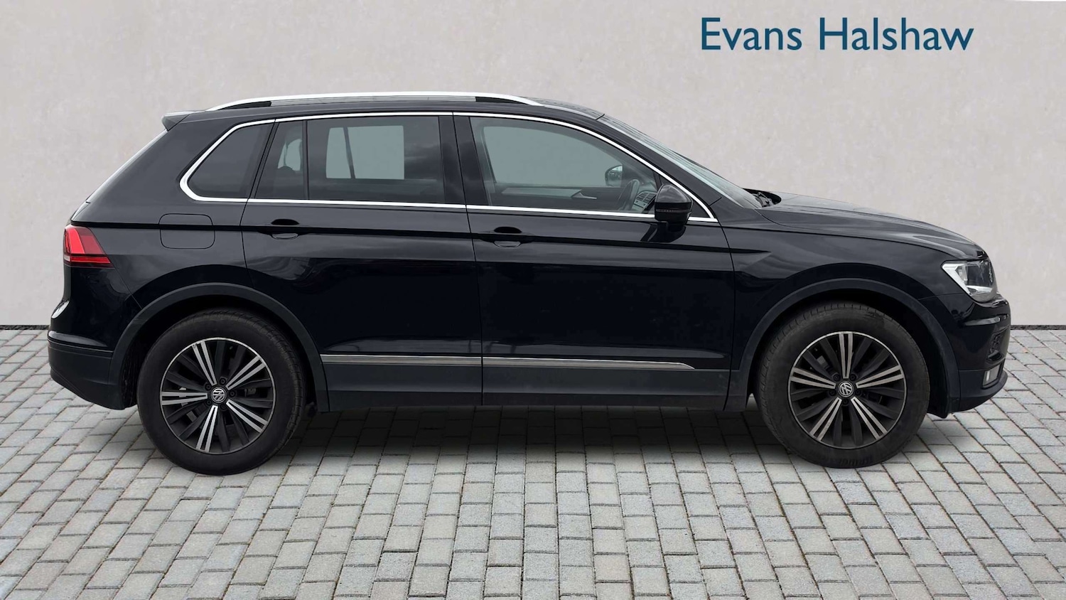 Used Volkswagen Tiguan 2019 for sale - 78104374: Photo 3