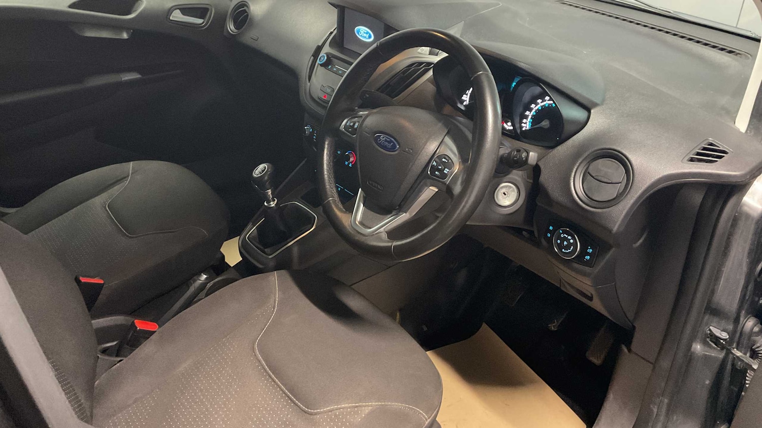 Used Ford Transit Courier 2020 for sale - 77032254: Photo 13