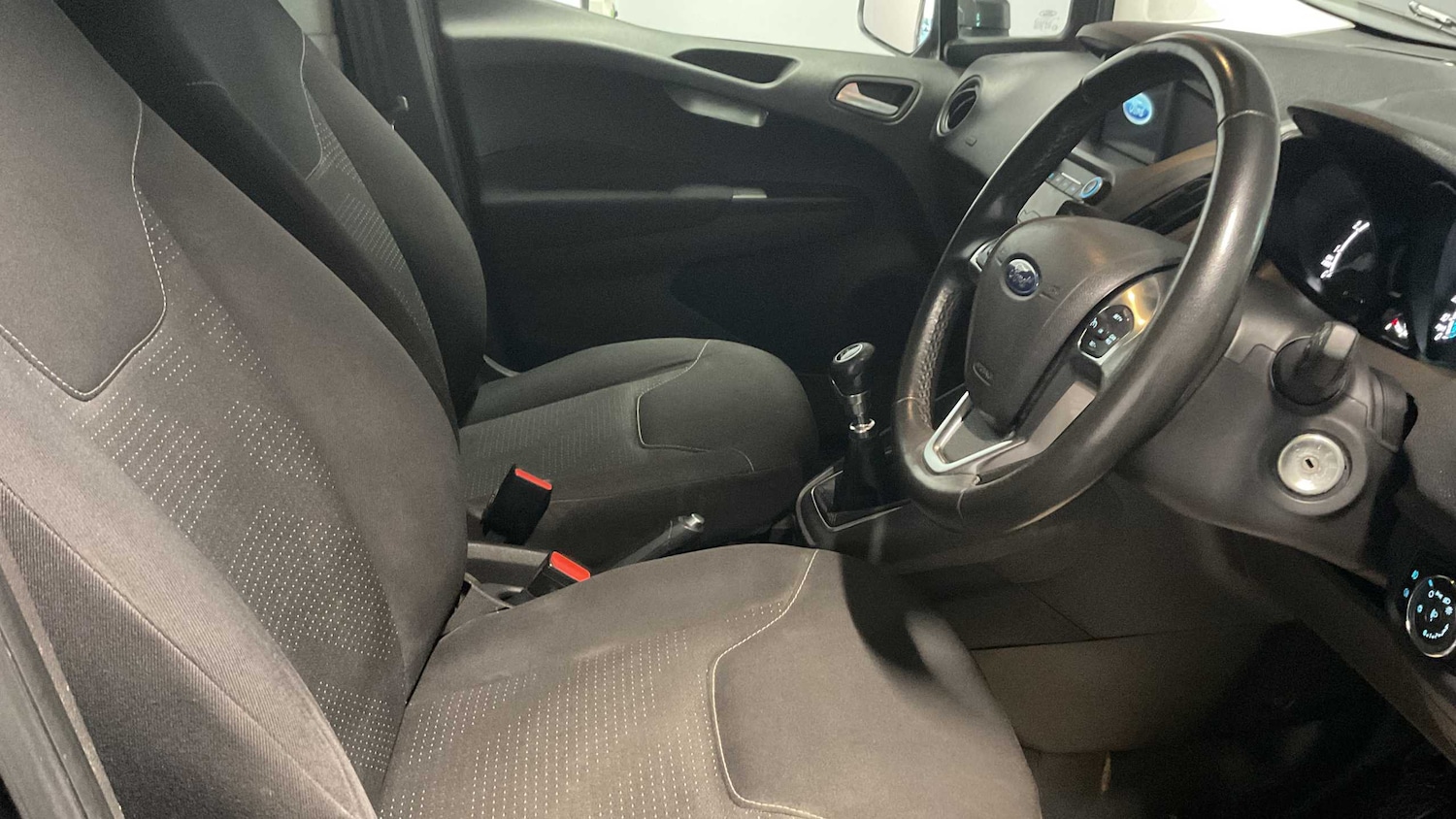 Used Ford Transit Courier 2020 for sale - 77032254: Photo 14