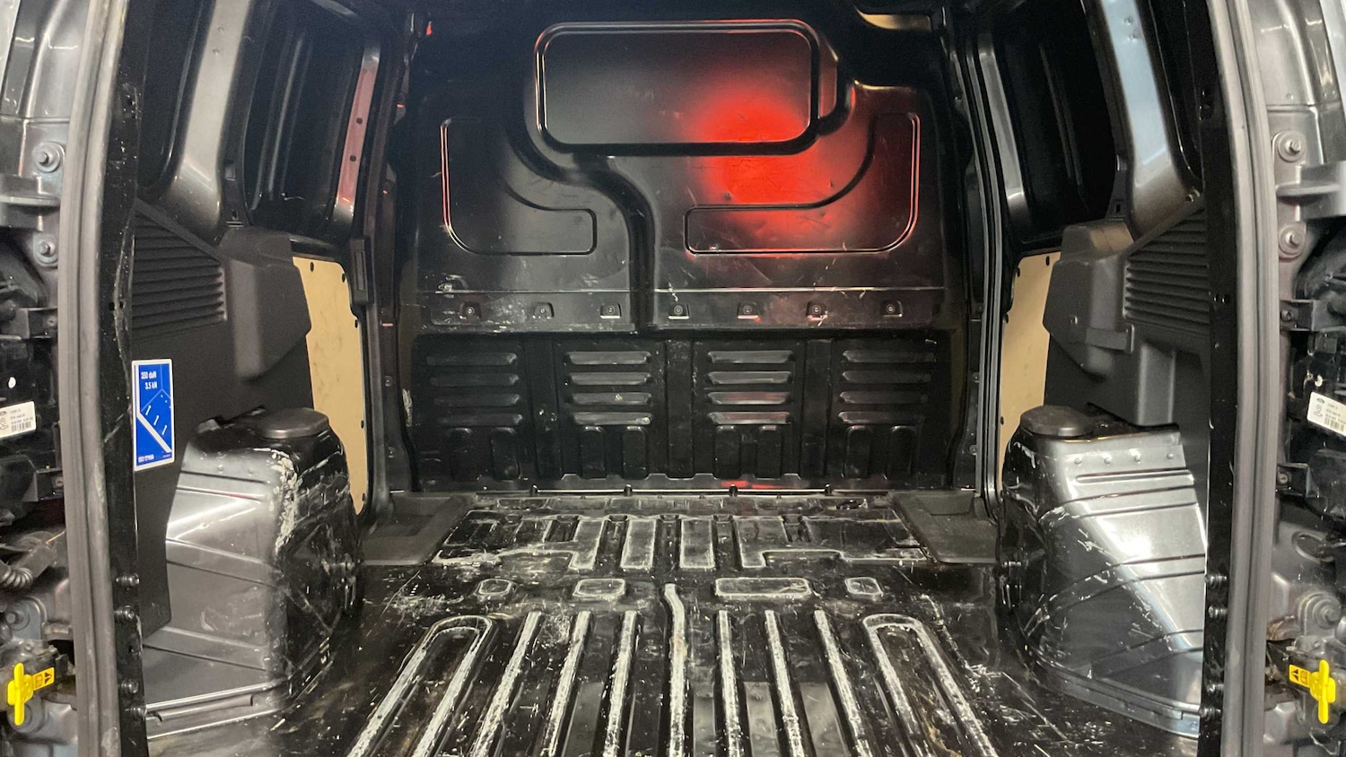 Used Ford Transit Courier 2020 for sale - 77032254: Photo 27