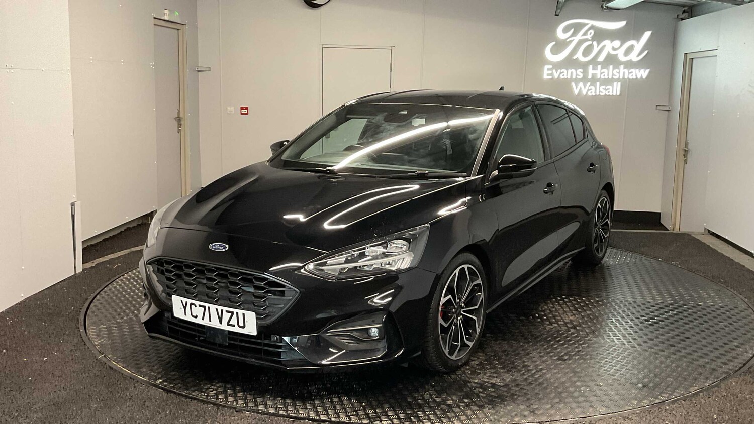 Used Ford Focus 2021 for sale - 76063283: Photo 3