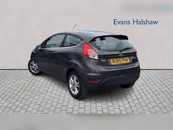 Used Ford Fiesta 2015 for sale - 78825036: Photo