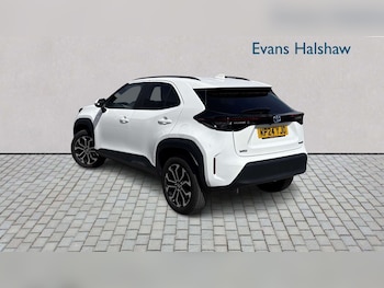 Used Toyota Yaris Cross 2024 for sale - 79486624: Photo