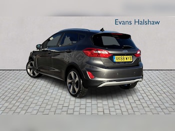 Used Ford Fiesta 2018 for sale - 76610579: Photo