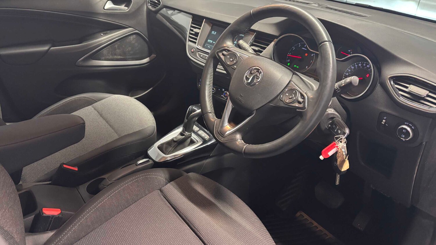 Used Vauxhall Crossland 2021 for sale - 77348168: Photo 13