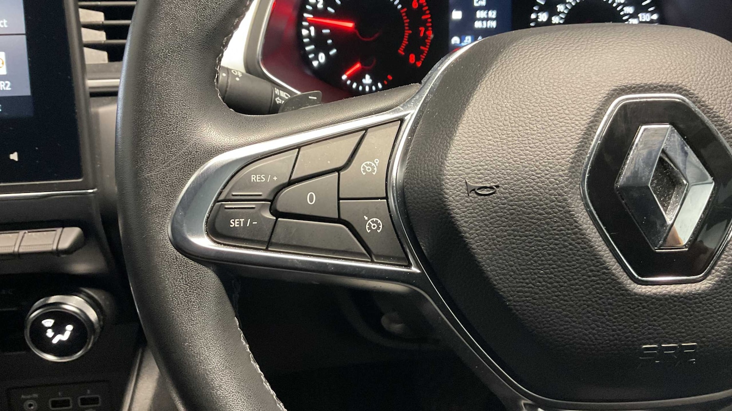 Used Renault Captur 2021 for sale - 76576020: Photo 16