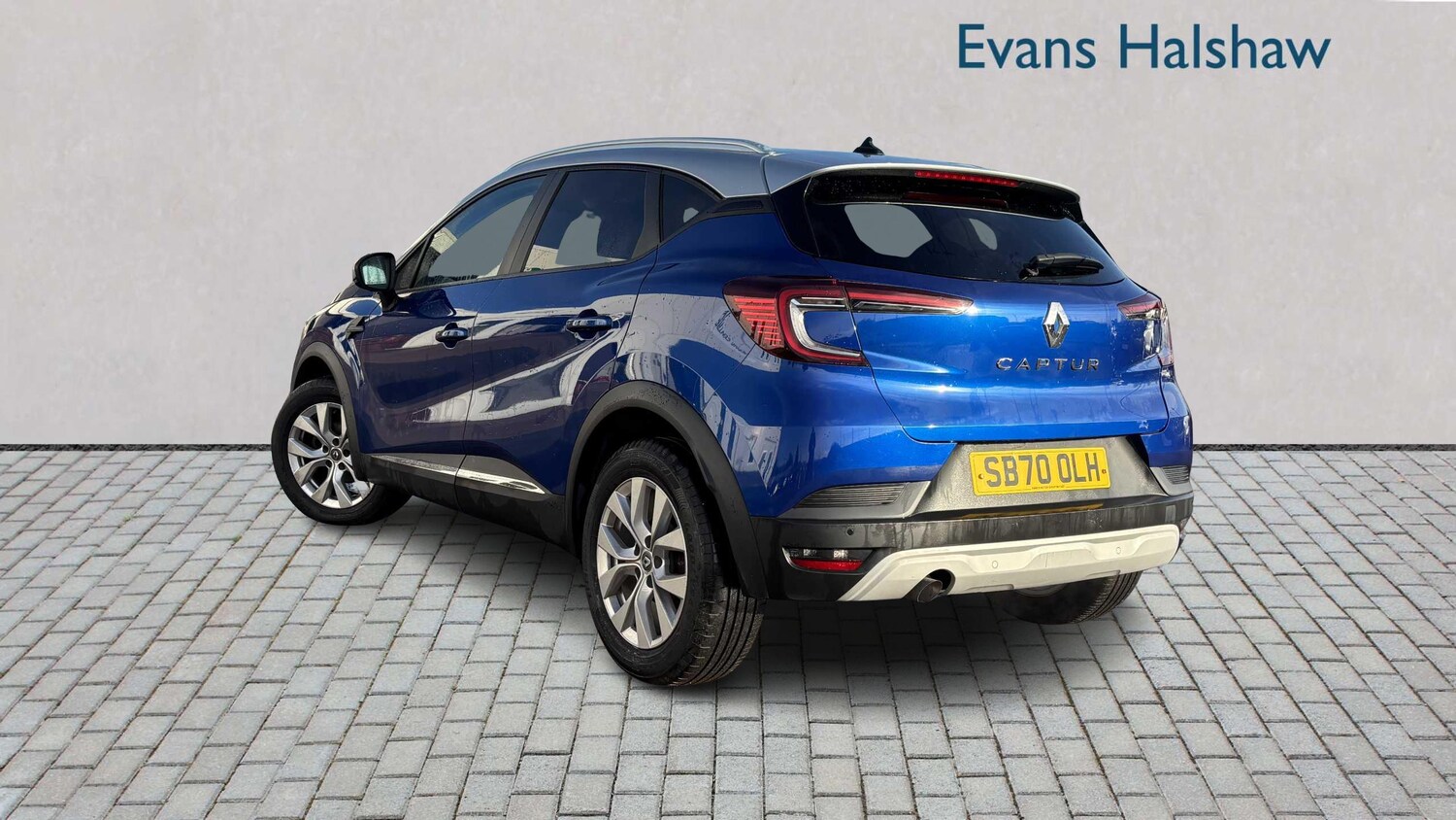 Used Renault Captur 2021 for sale - 76576020: Photo 2