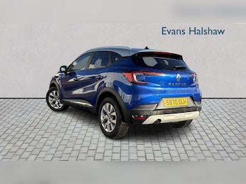 Used Renault Captur 2021 for sale - 76576020: Photo