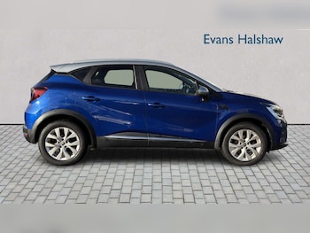 Used Renault Captur 2021 for sale - 76576020: Photo