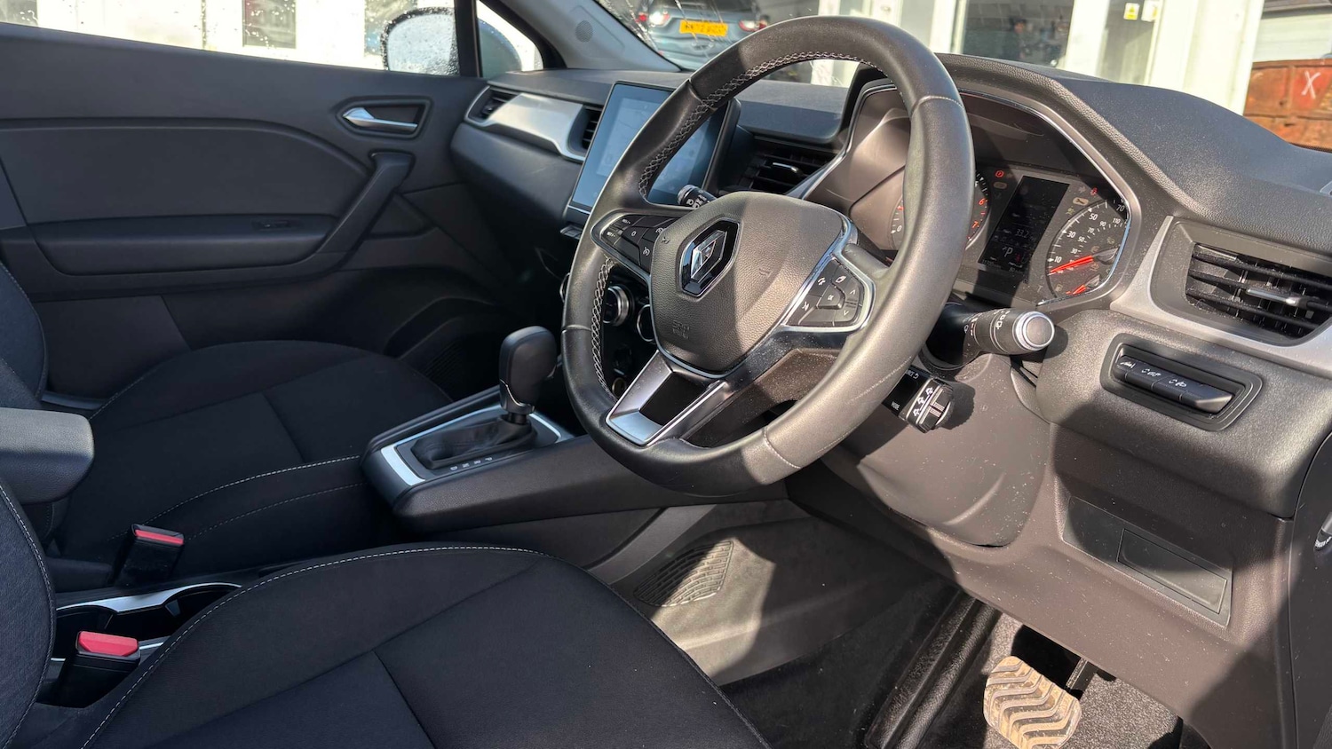 Used Renault Captur 2021 for sale - 76576020: Photo 6