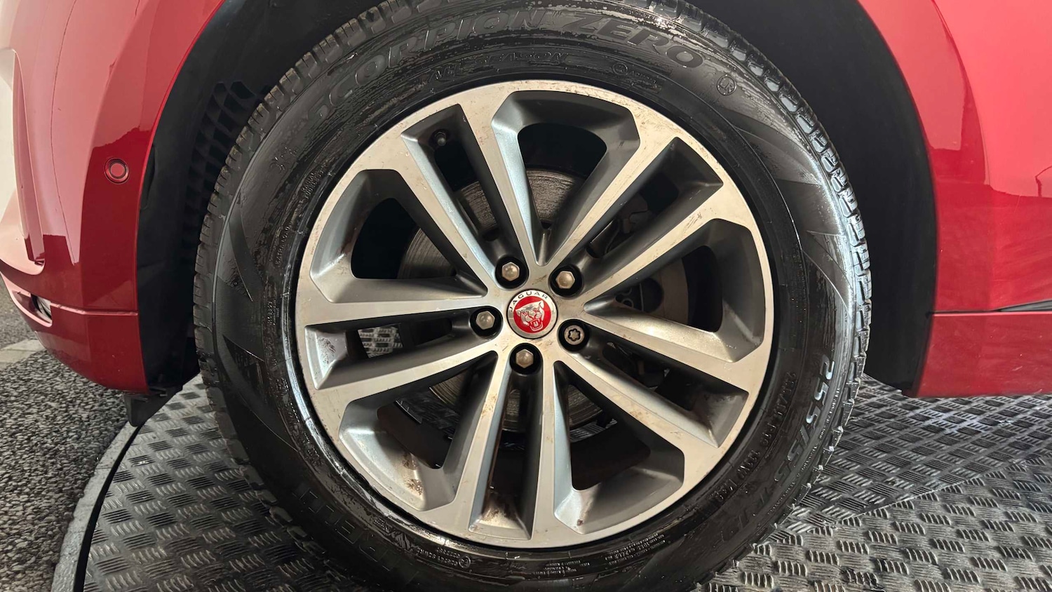 Used Jaguar F-Pace 2016 for sale - 77068669: Photo 10