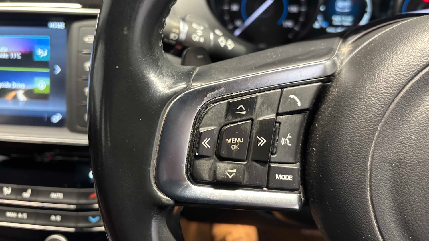 Used Jaguar F-Pace 2016 for sale - 77068669: Photo 16