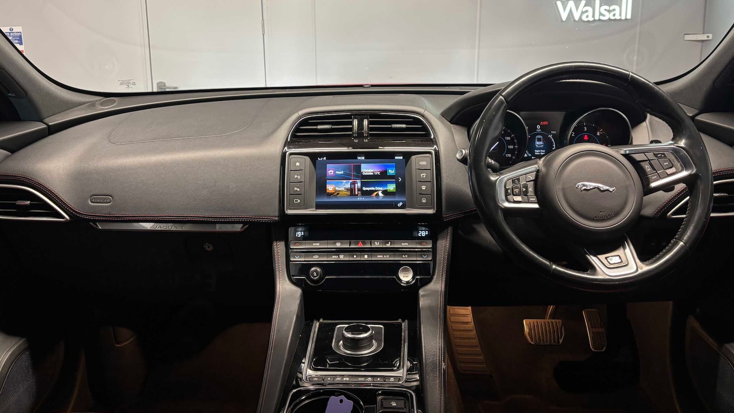 Used Jaguar F-Pace 2016 for sale - 77068669: Photo 24