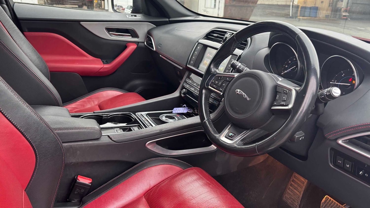 Used Jaguar F-Pace 2016 for sale - 77068669: Photo 6