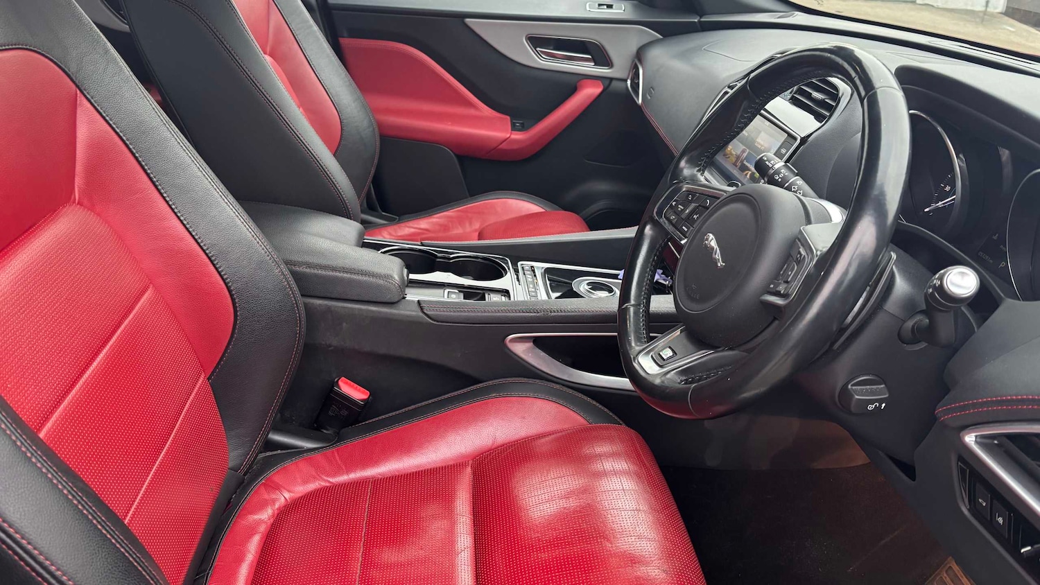 Used Jaguar F-Pace 2016 for sale - 77068669: Photo 7