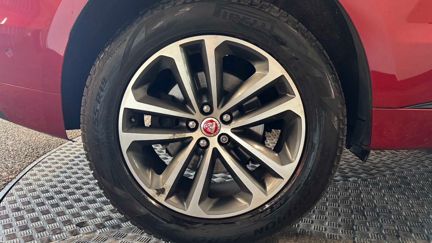 Used Jaguar F-Pace 2016 for sale - 77068669: Photo 9