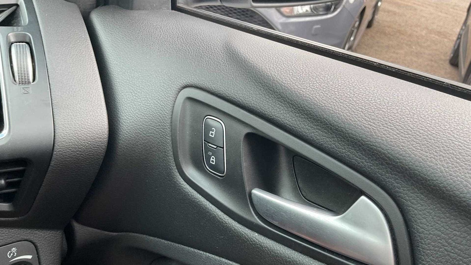 Used Ford Kuga 2018 for sale - 76373777: Photo 32