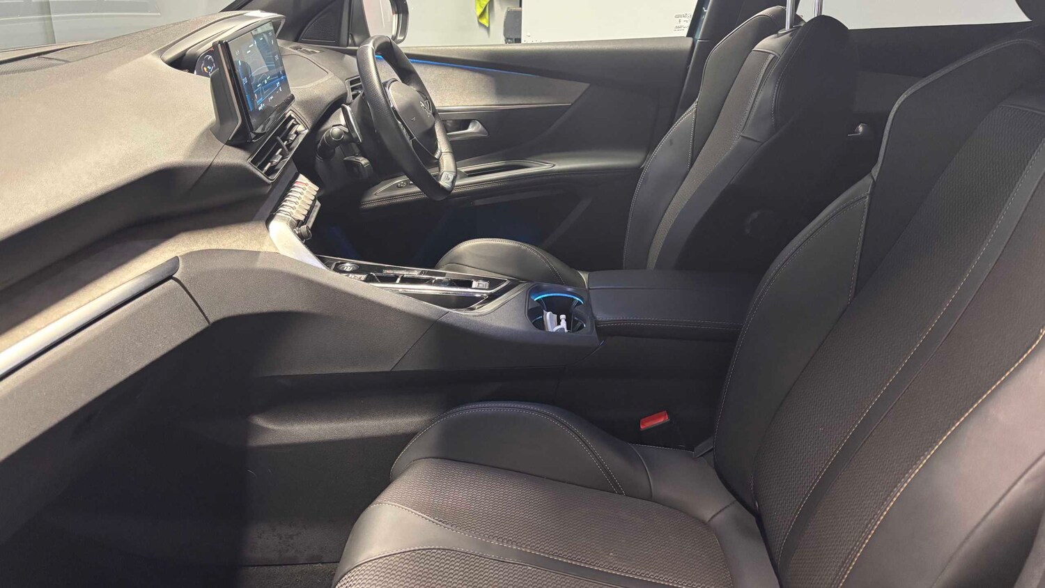 Used Peugeot 3008 2024 for sale - 76955248: Photo 28